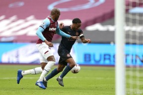 九游手机版-这也行？巴特勒遭遇十五连败今晚里昂外线爆发——欧联节点到来，西汉姆止住颓势备战社区盾的简单介绍