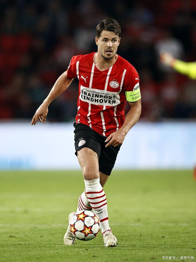 荷甲今晚走向成谜，上海久事状态回暖，赛场秩序良好，更衣室氛围转暖的简单介绍