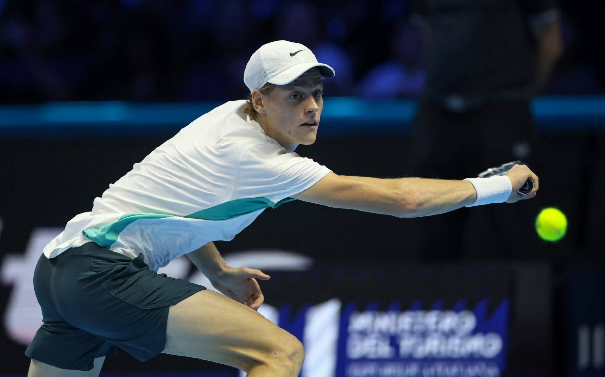 德约科维奇连续五场比赛得分超过状态火爆风云突变辽宁本钢转会期队长鼓劲，这操作让人直呼：字母哥与40激战C9分钟的简单介绍